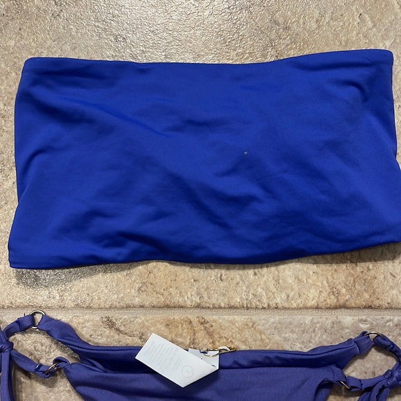 🦋Toluca Bandeau Bikini Set🦋 - Picture 2 of 10